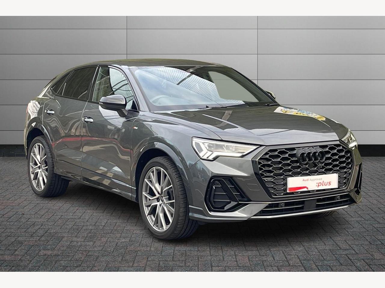 Main listing image - Audi Q3