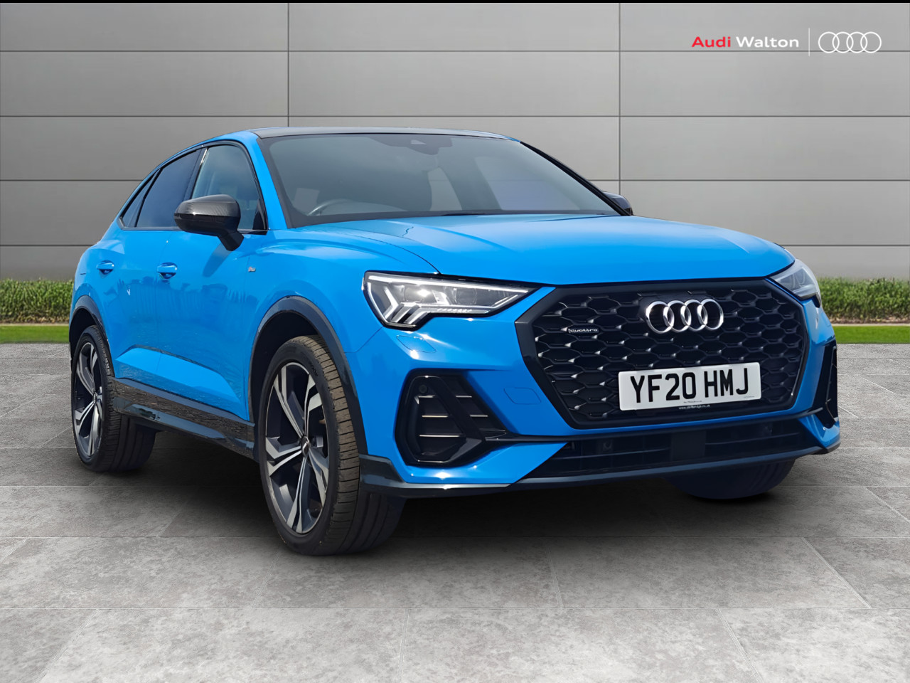 Main listing image - Audi Q3
