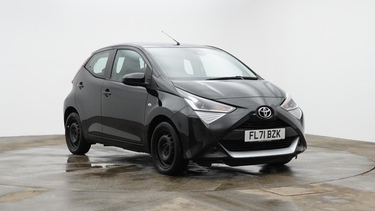 Main listing image - Toyota Aygo