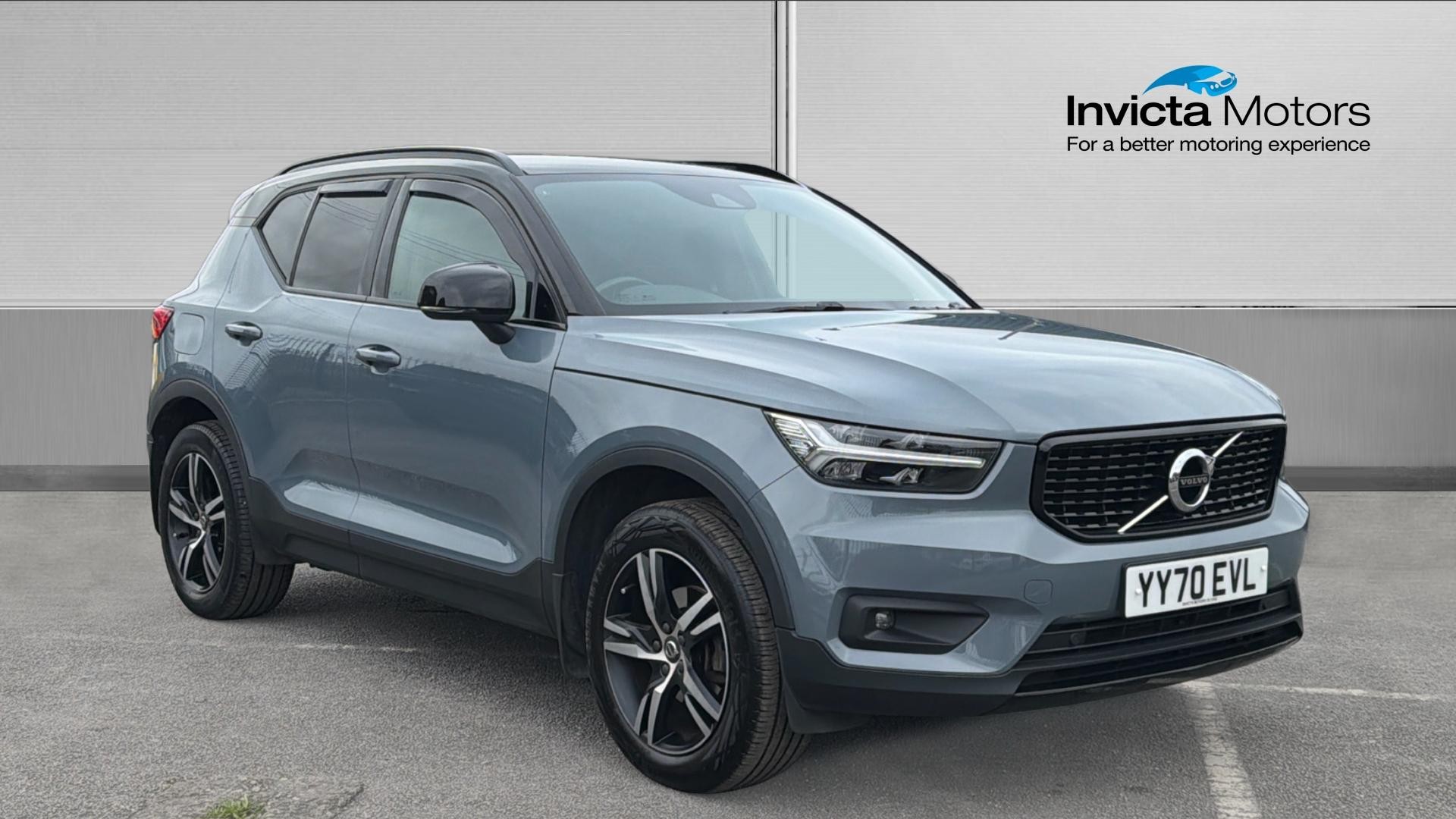 Main listing image - Volvo XC40