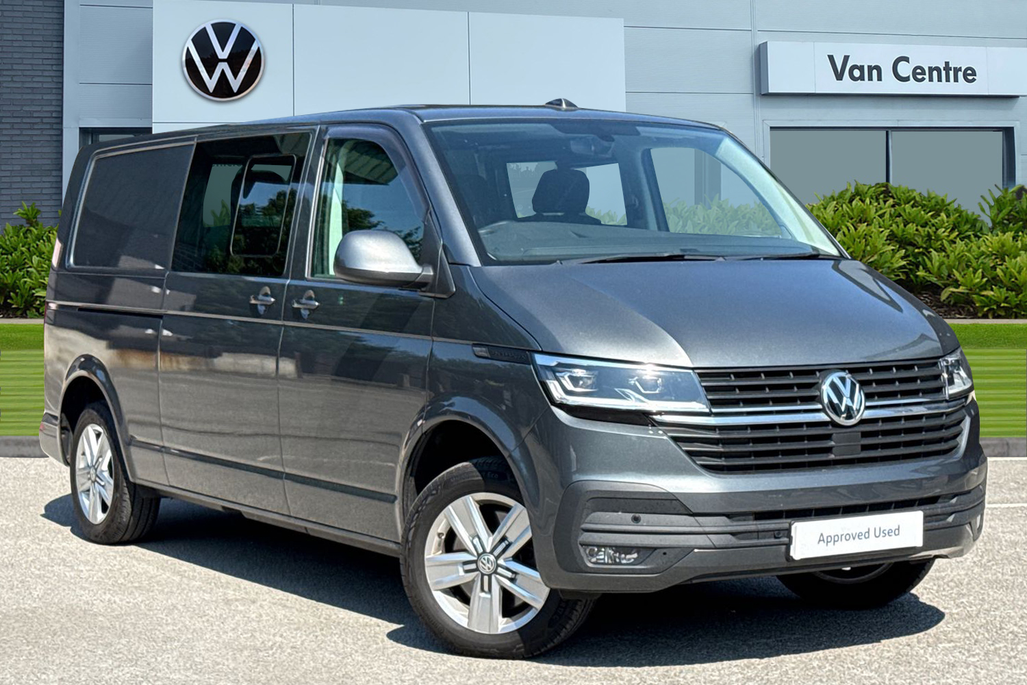 Main listing image - Volkswagen Transporter