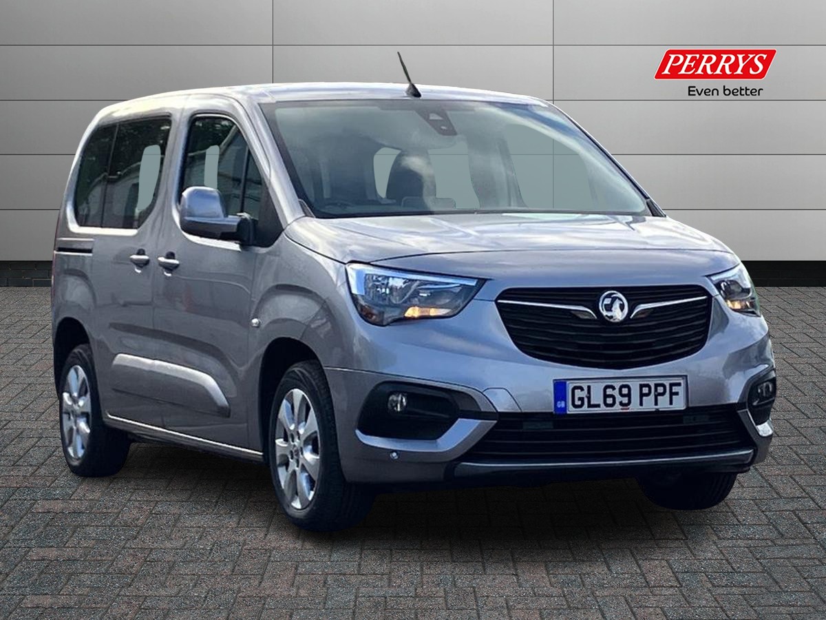 Main listing image - Vauxhall Combo Life