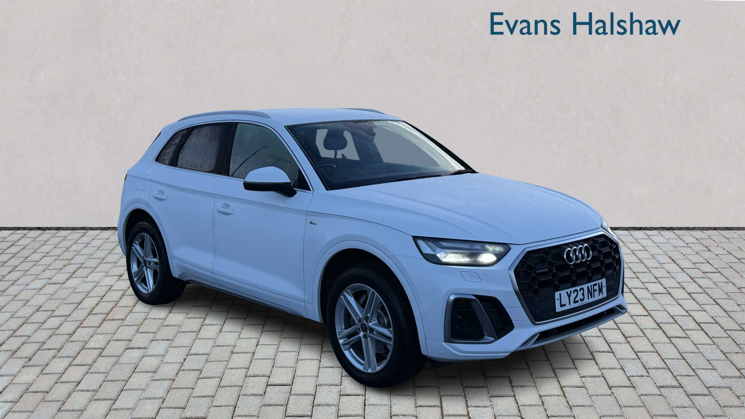 Main listing image - Audi Q5