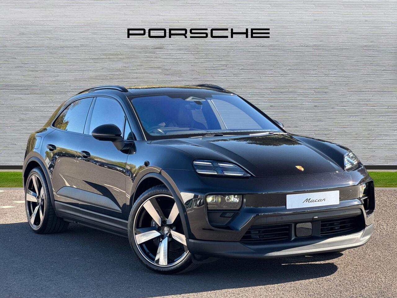 Main listing image - Porsche Macan