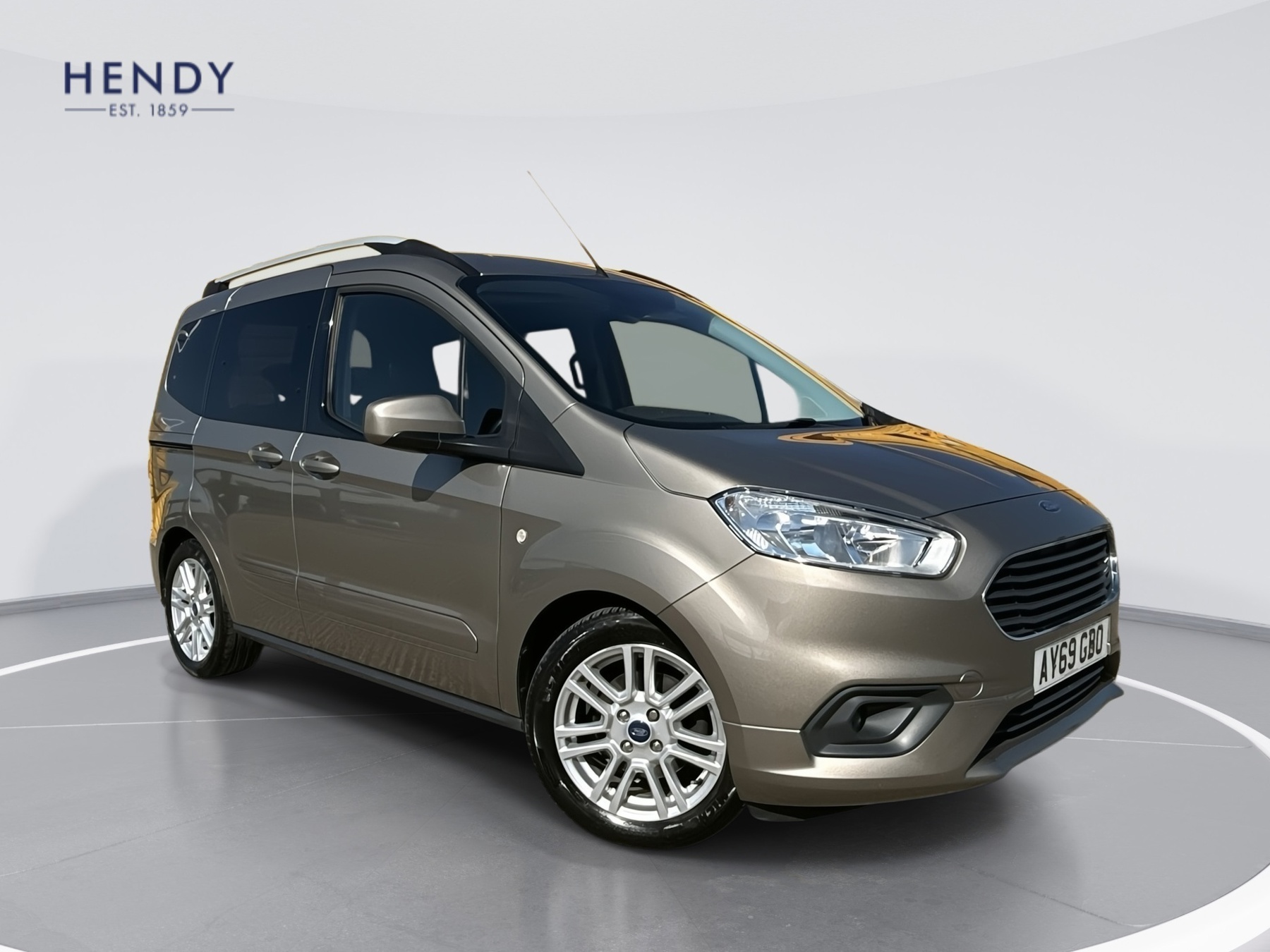 Main listing image - Ford Tourneo Courier