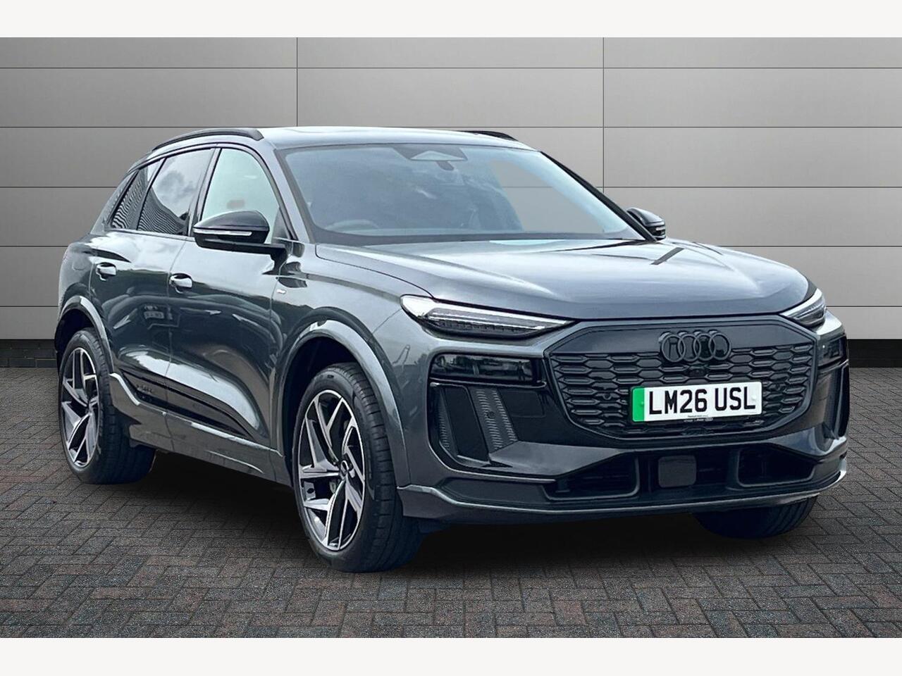 Main listing image - Audi Q6