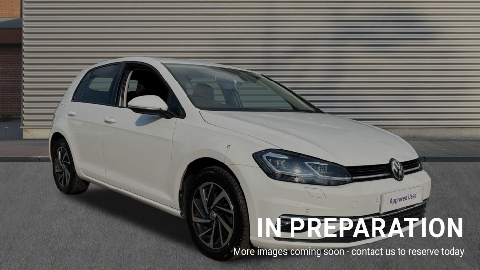 Main listing image - Volkswagen Golf