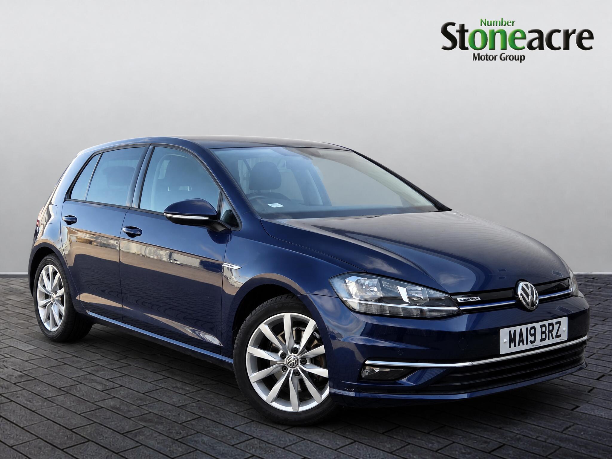 Main listing image - Volkswagen Golf