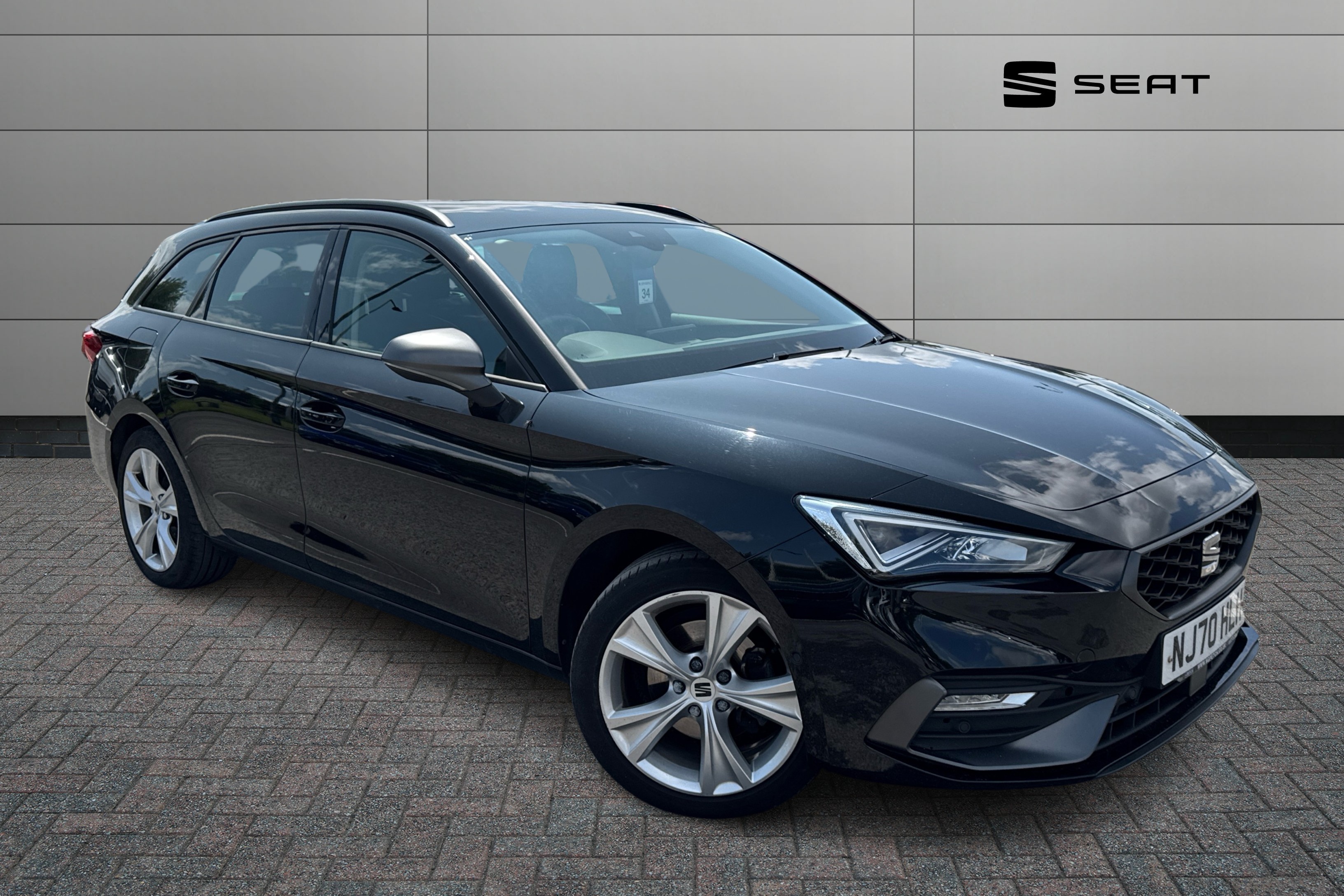 Main listing image - SEAT Leon Estate