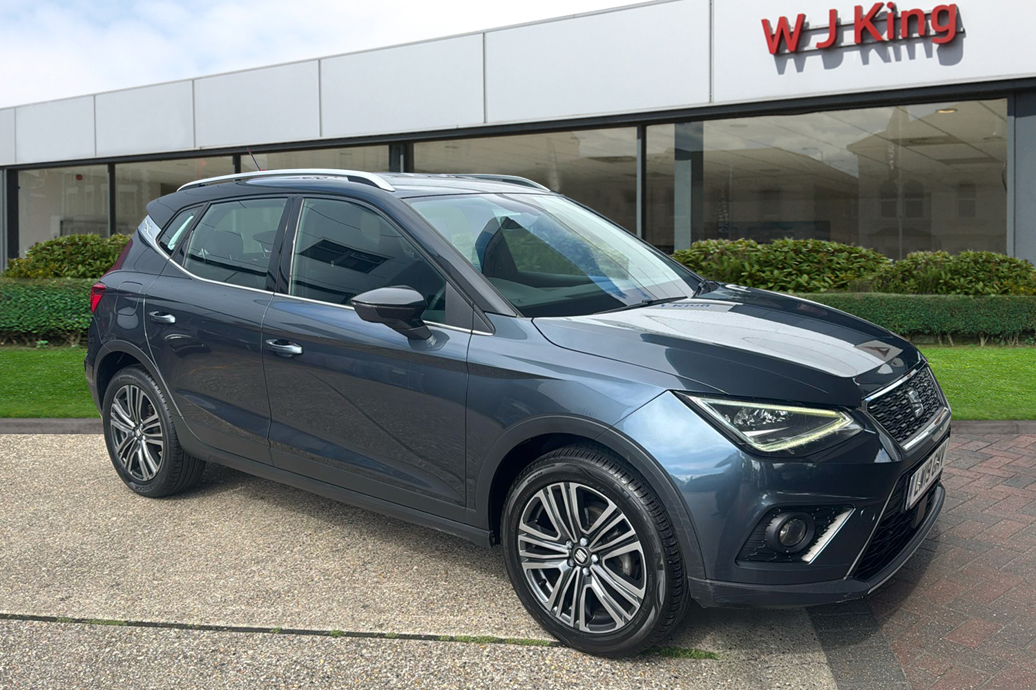 Main listing image - SEAT Arona