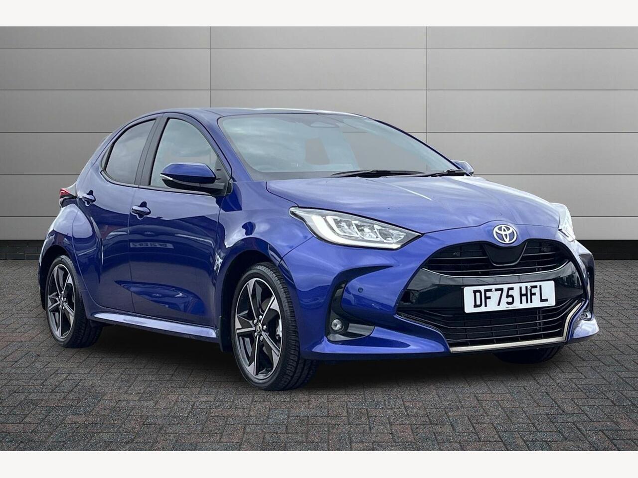 Main listing image - Toyota Yaris