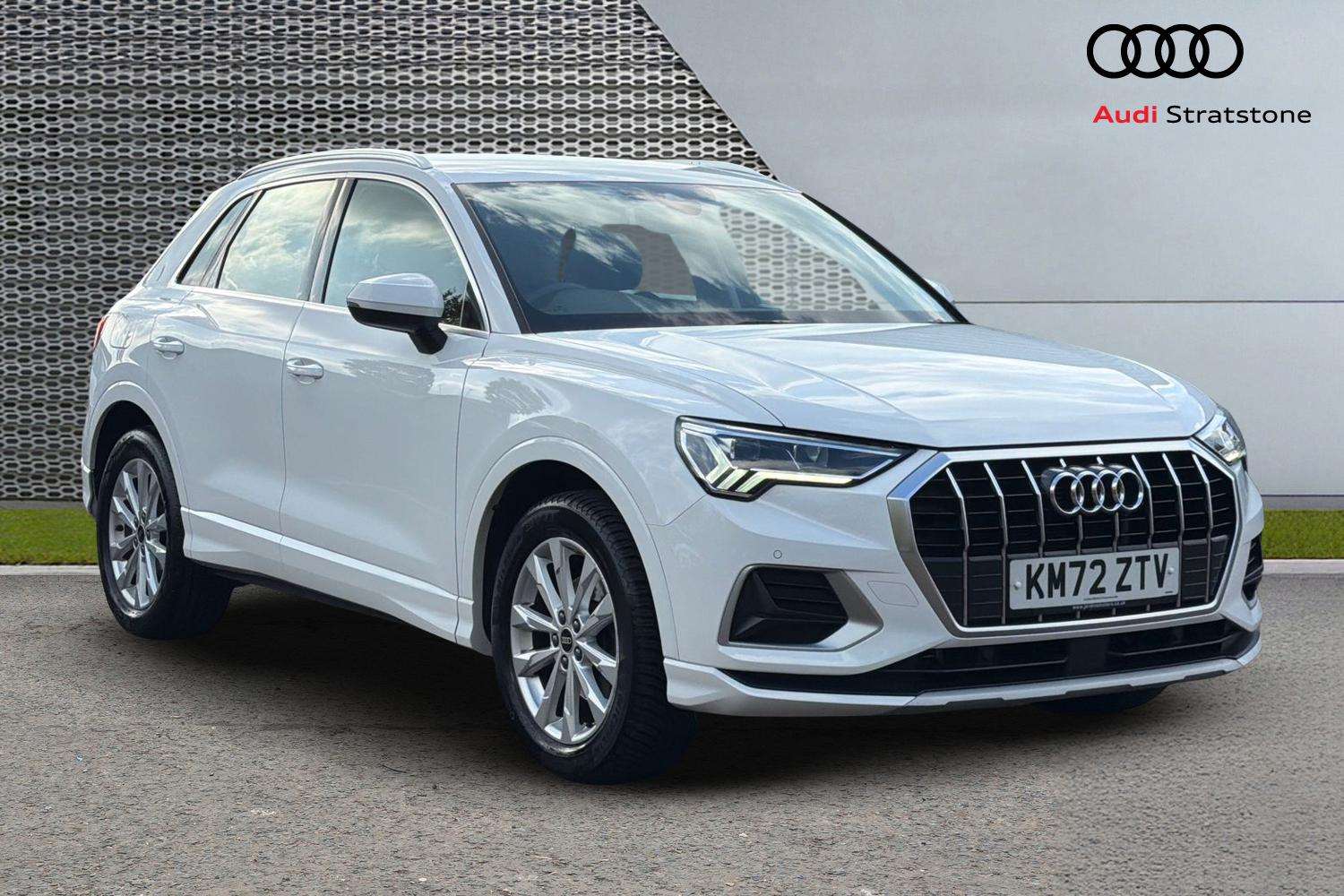 Main listing image - Audi Q3
