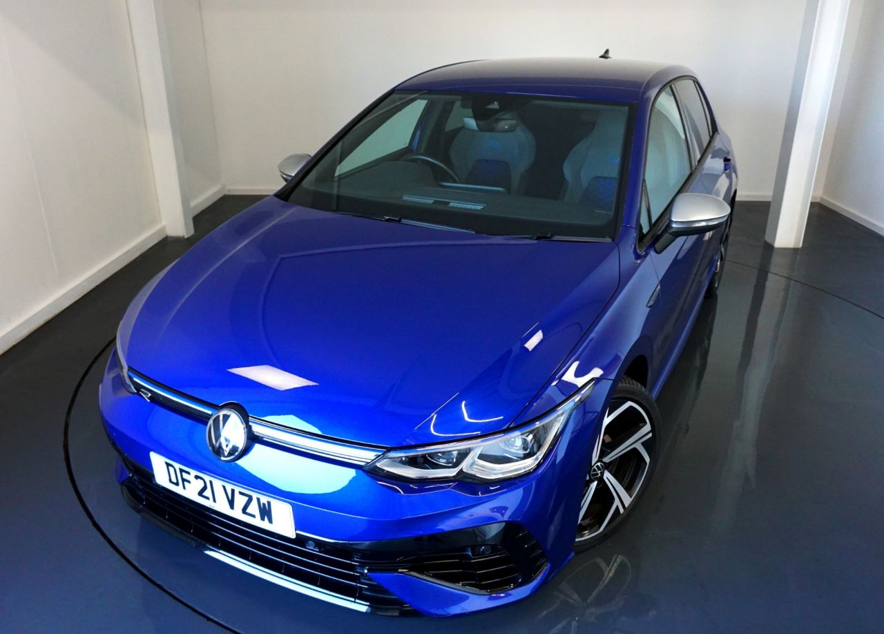 Main listing image - Volkswagen Golf R