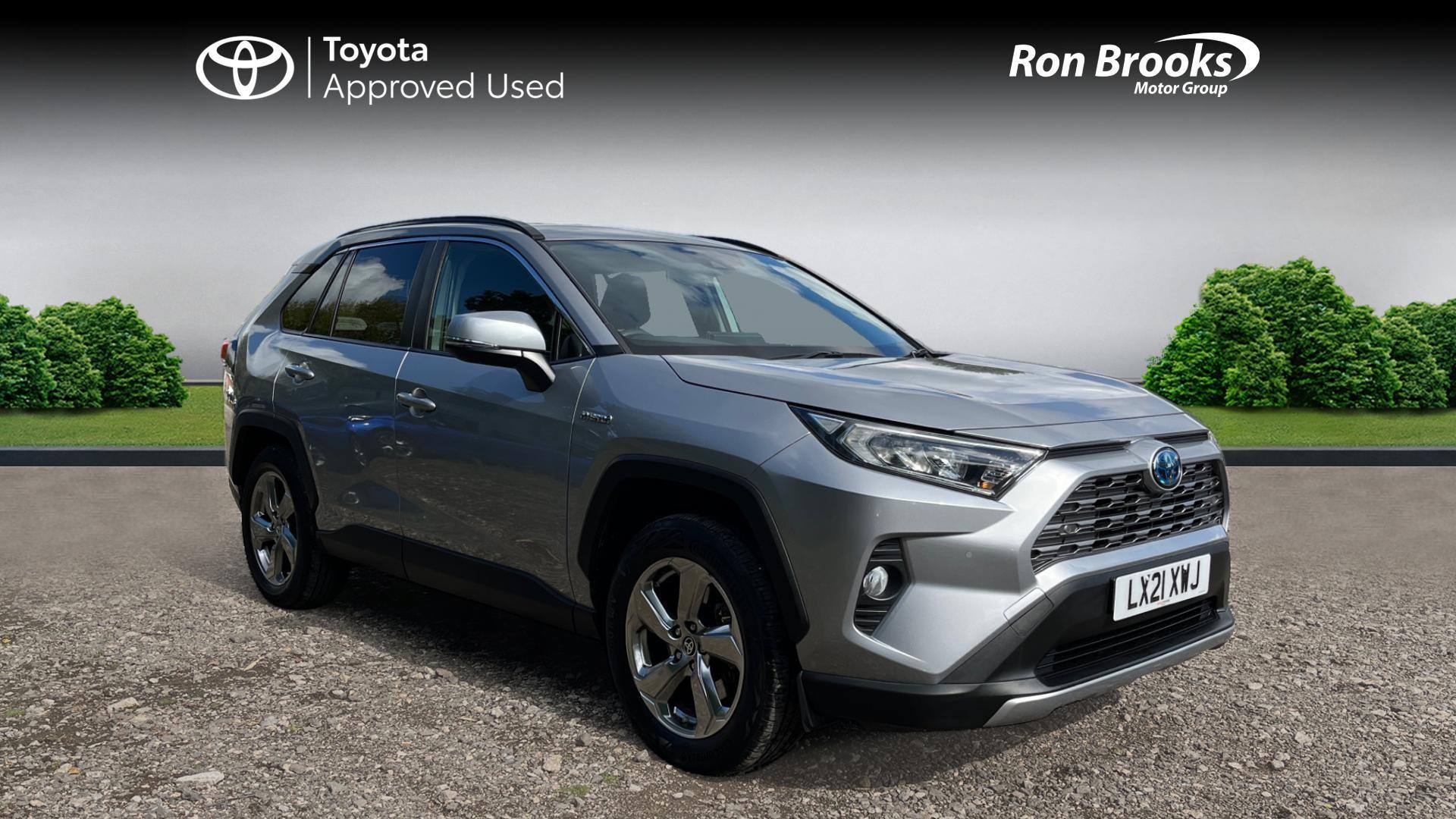 Main listing image - Toyota RAV4