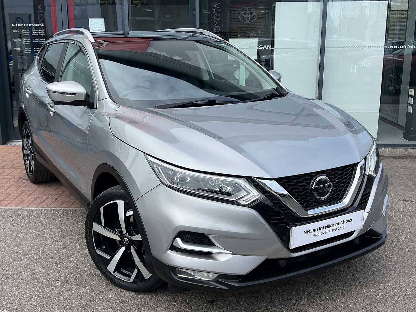 Main listing image - Nissan Qashqai