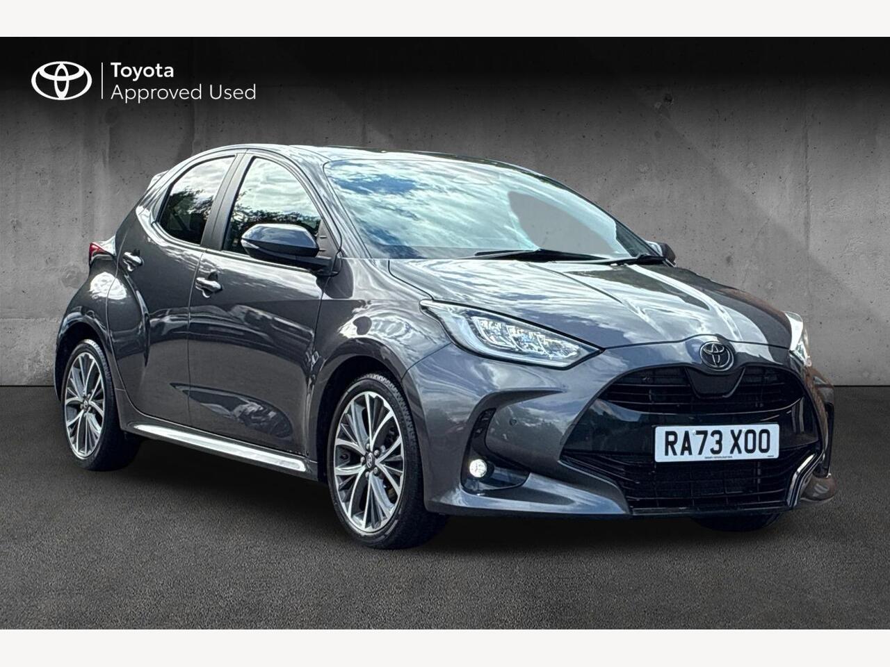 Main listing image - Toyota Yaris