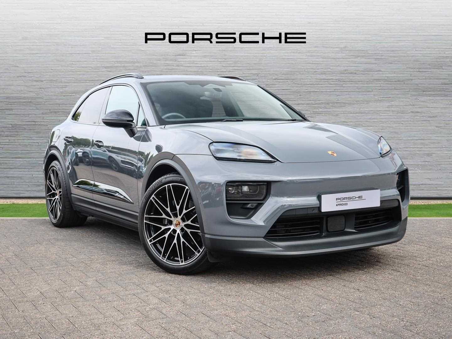 Main listing image - Porsche Macan