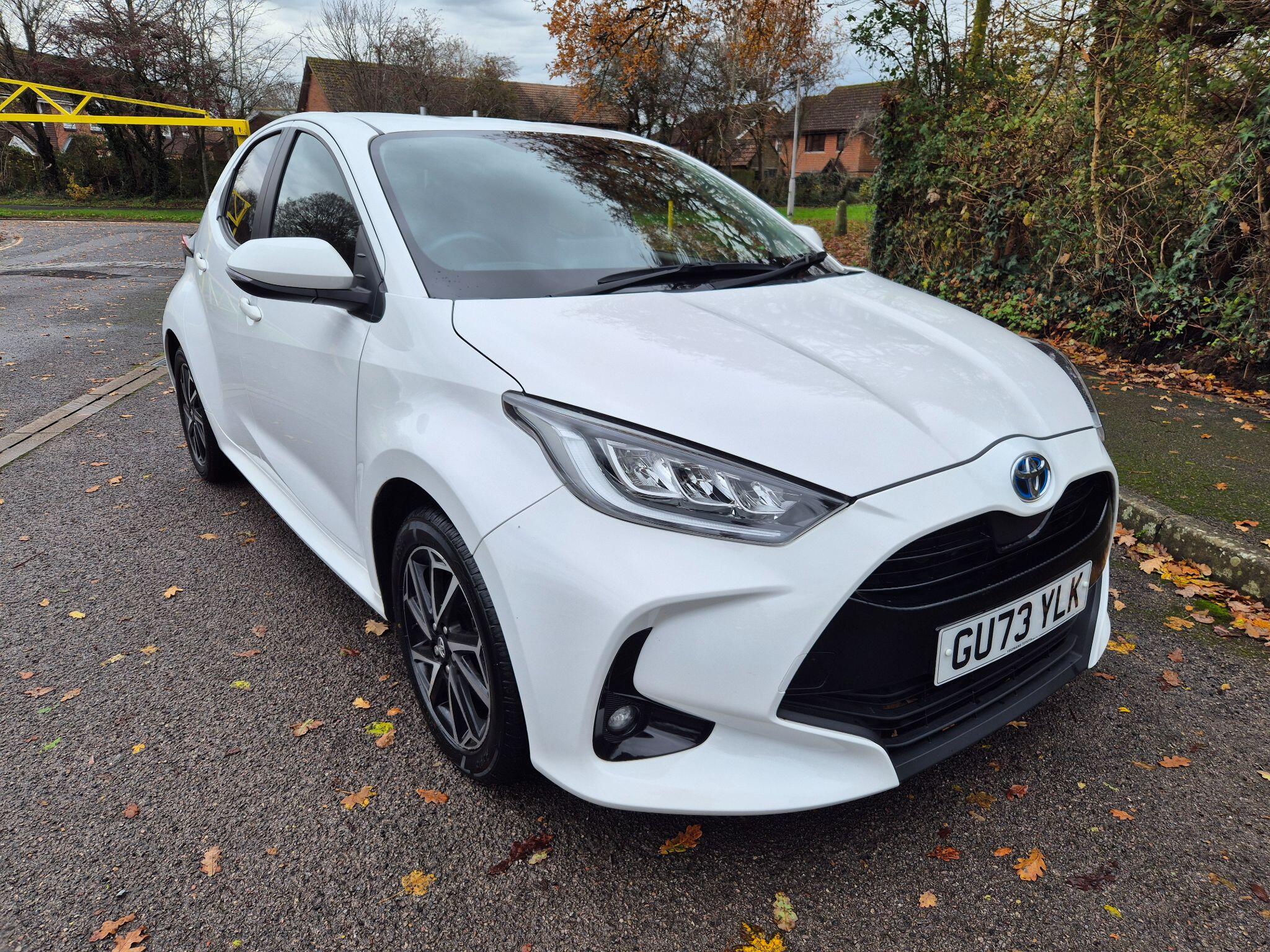 Main listing image - Toyota Yaris