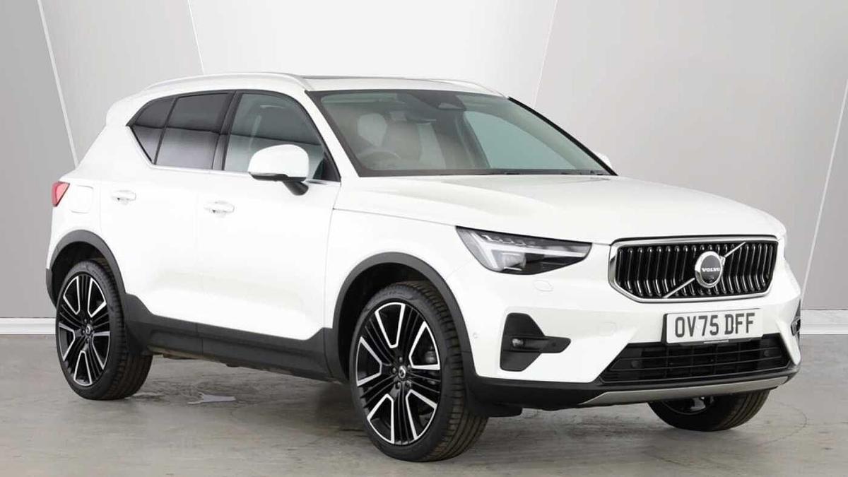 Main listing image - Volvo XC40