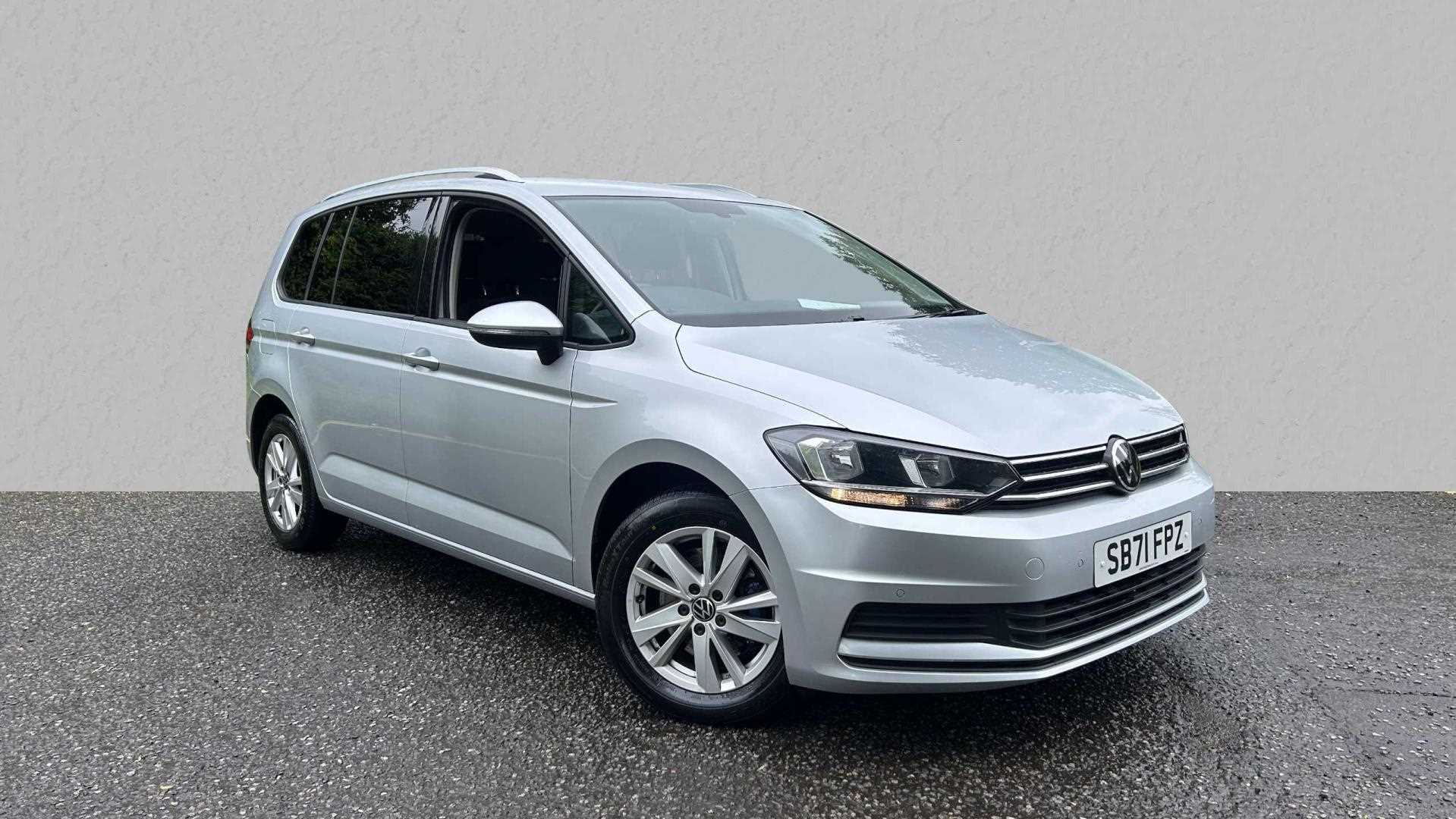 Main listing image - Volkswagen Touran
