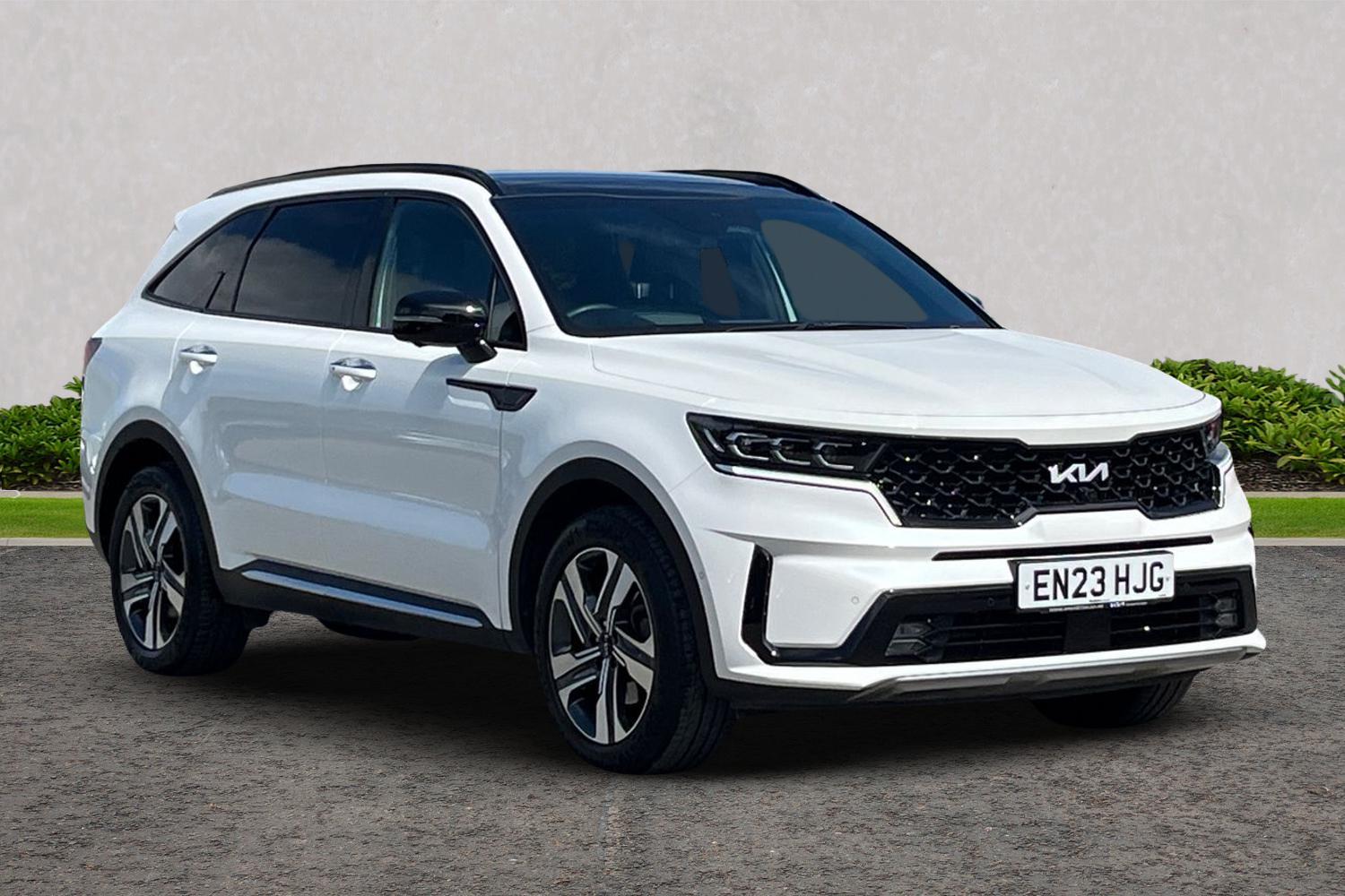 Main listing image - Kia Sorento