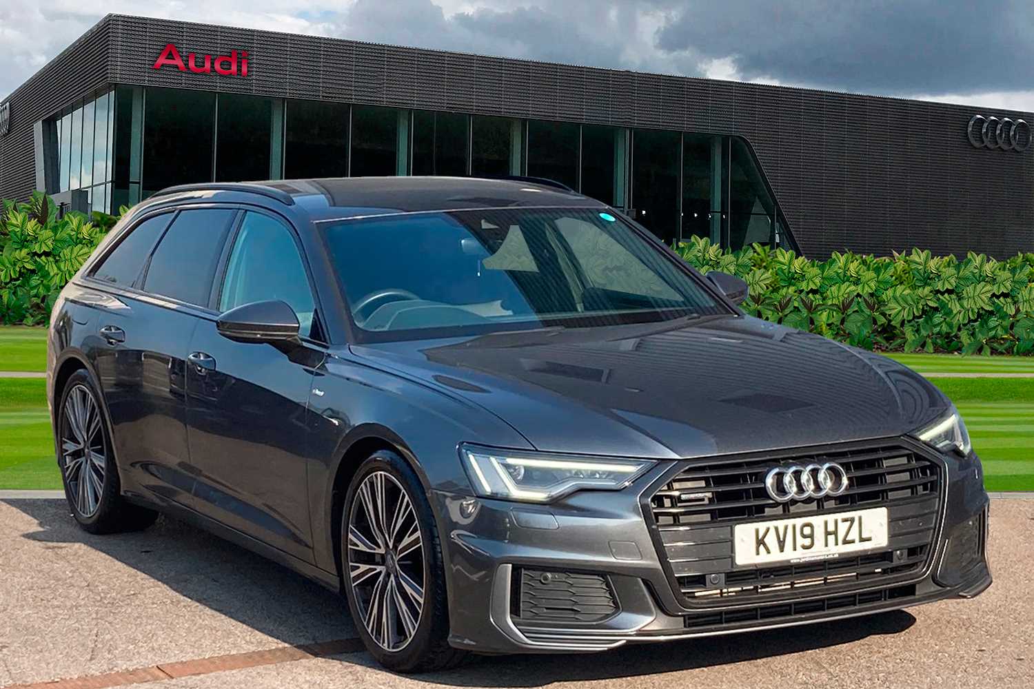 Main listing image - Audi A4 Avant