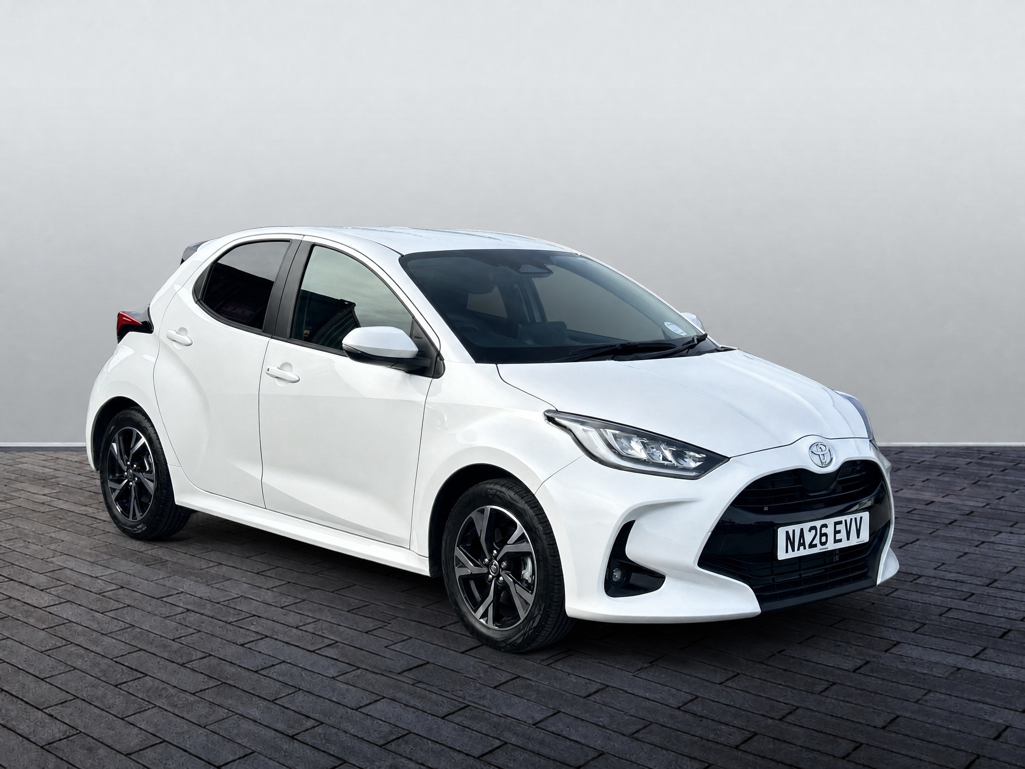 Main listing image - Toyota Yaris