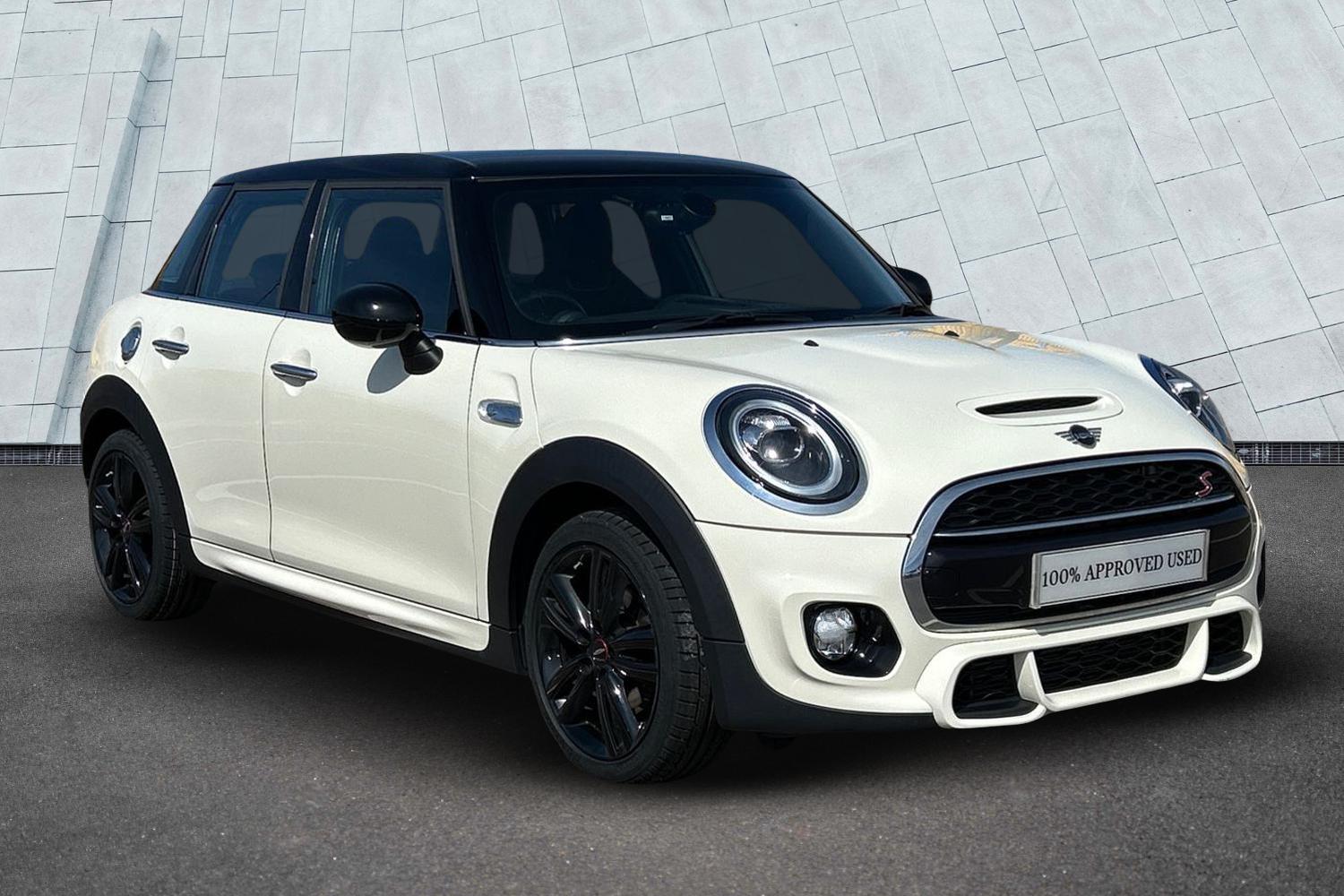 Main listing image - MINI Hatchback