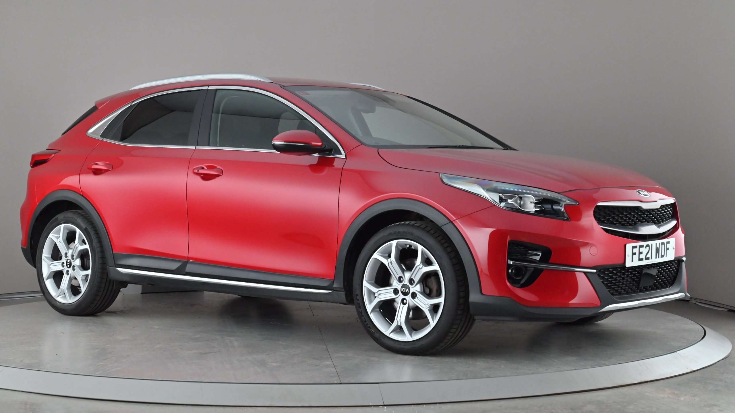 Main listing image - Kia XCeed