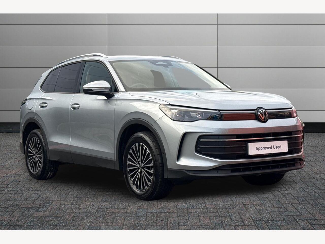 Main listing image - Volkswagen Tiguan