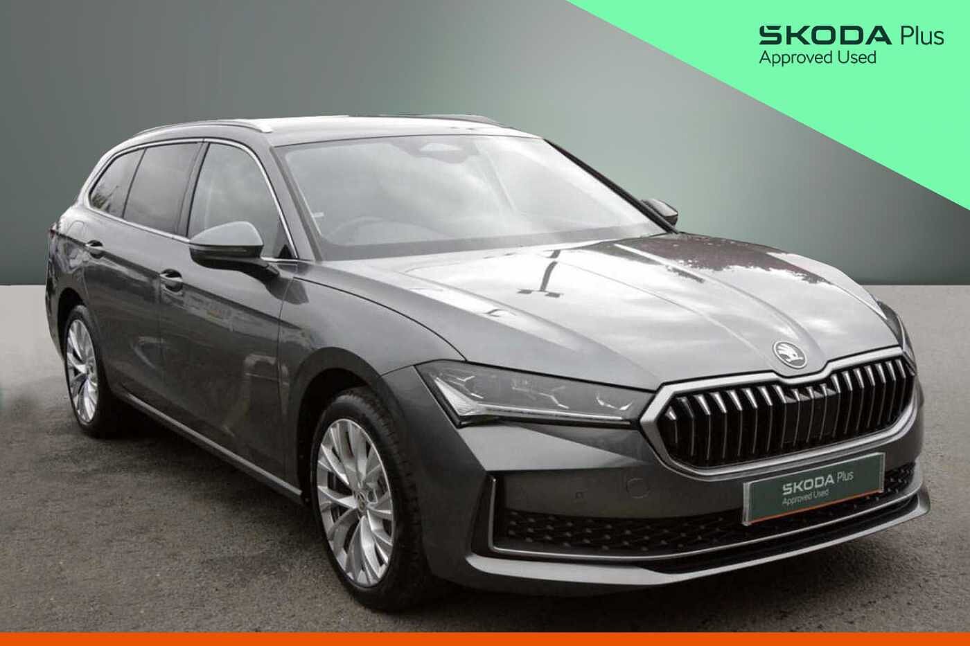 Main listing image - Skoda Superb Estate