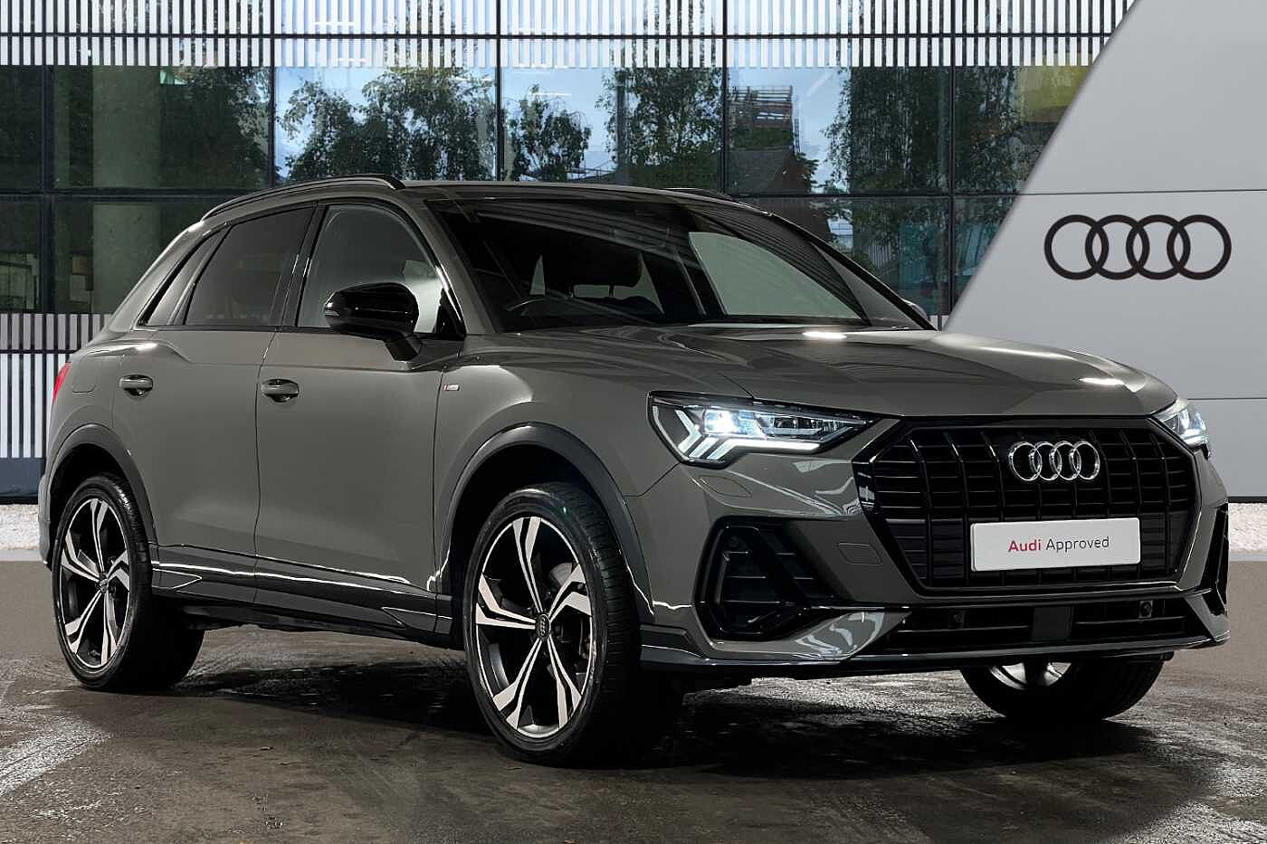 Main listing image - Audi Q3