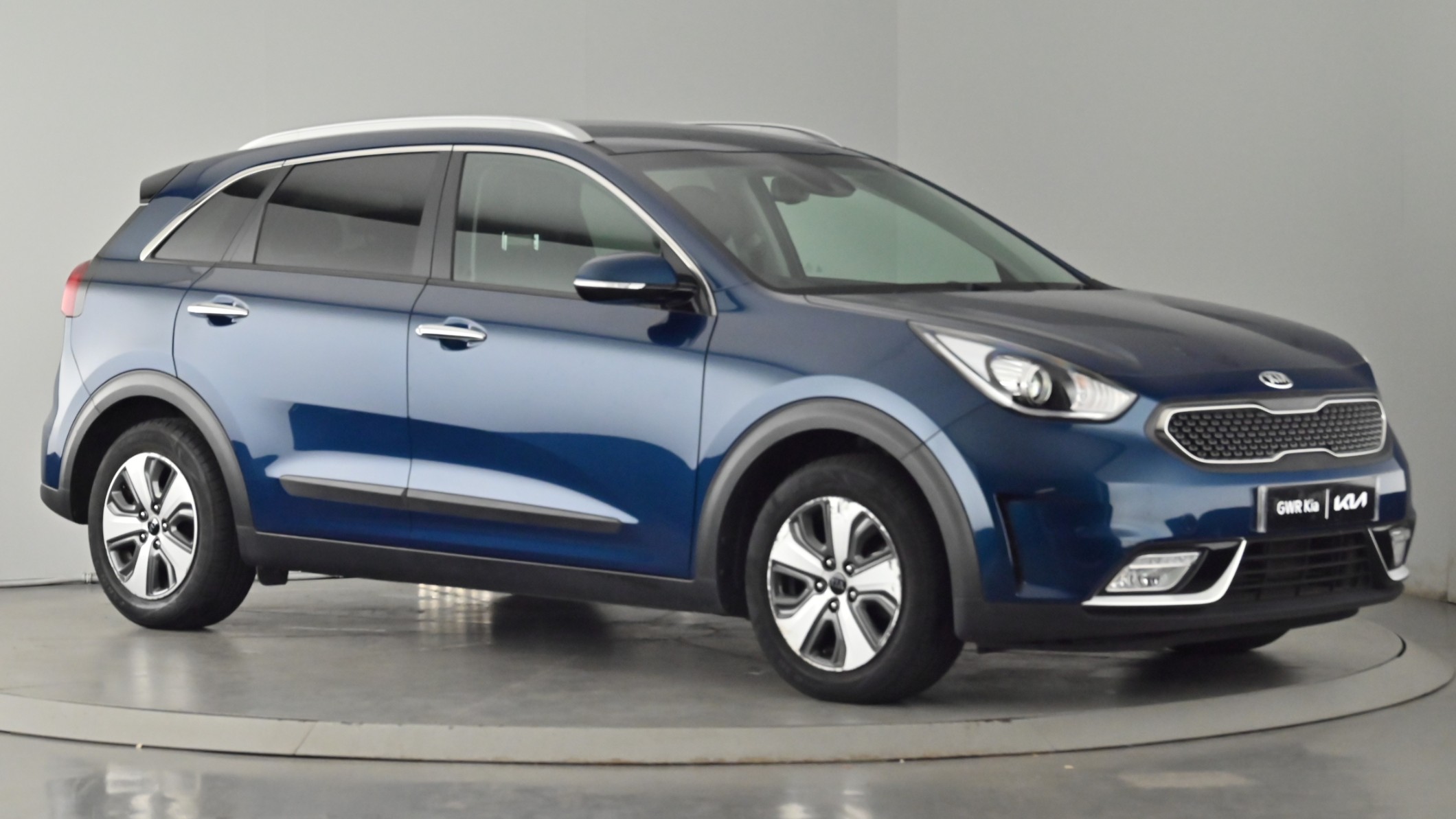 Main listing image - Kia Niro