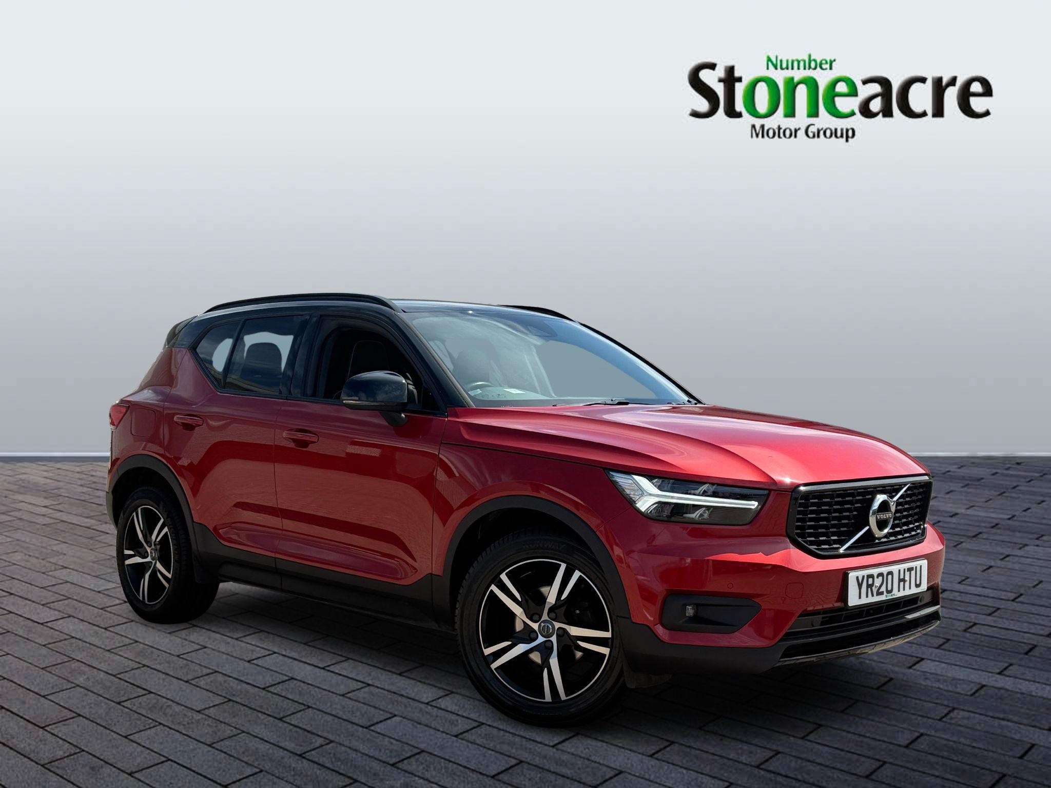 Main listing image - Volvo XC40