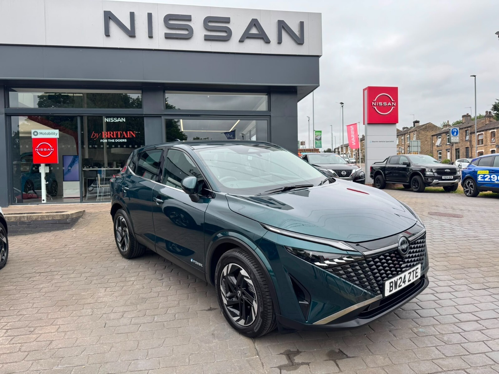 Main listing image - Nissan Qashqai