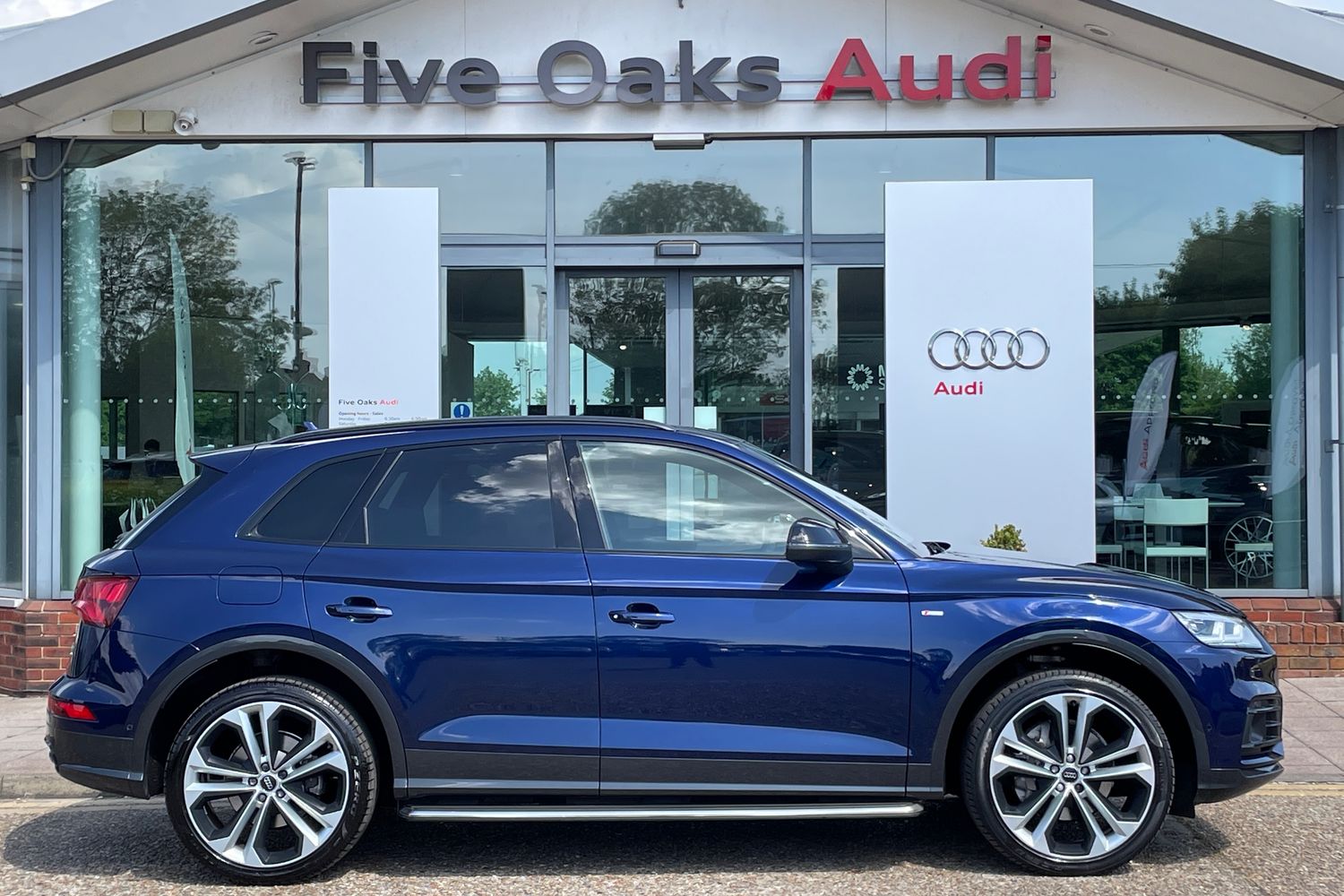 Main listing image - Audi Q5