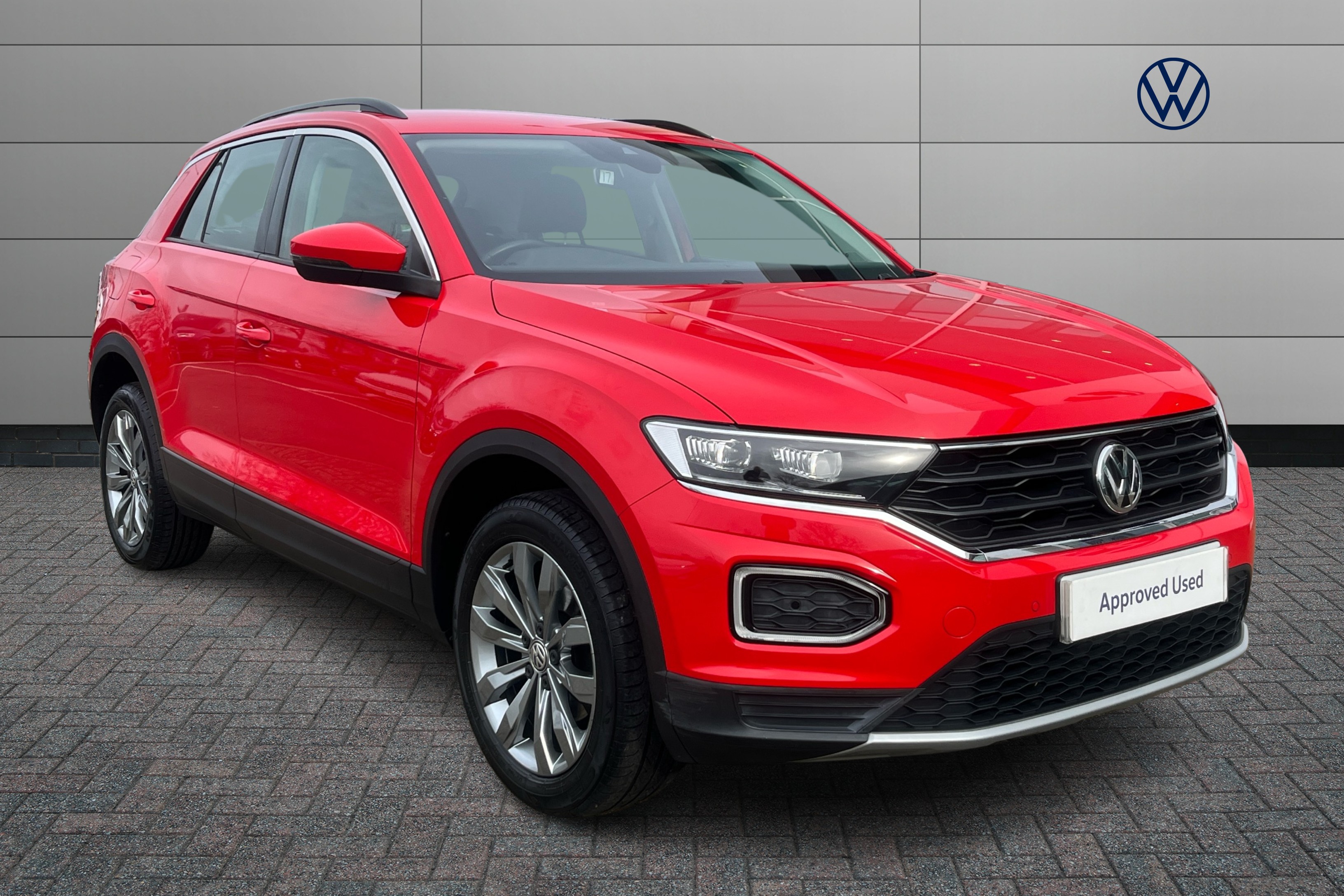 Main listing image - Volkswagen T-Roc