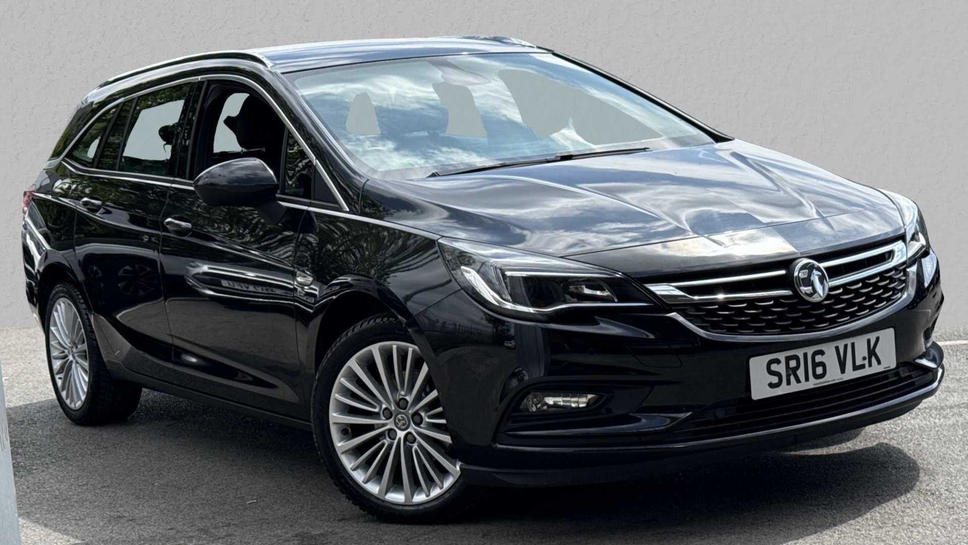 Main listing image - Vauxhall Astra Sports Tourer