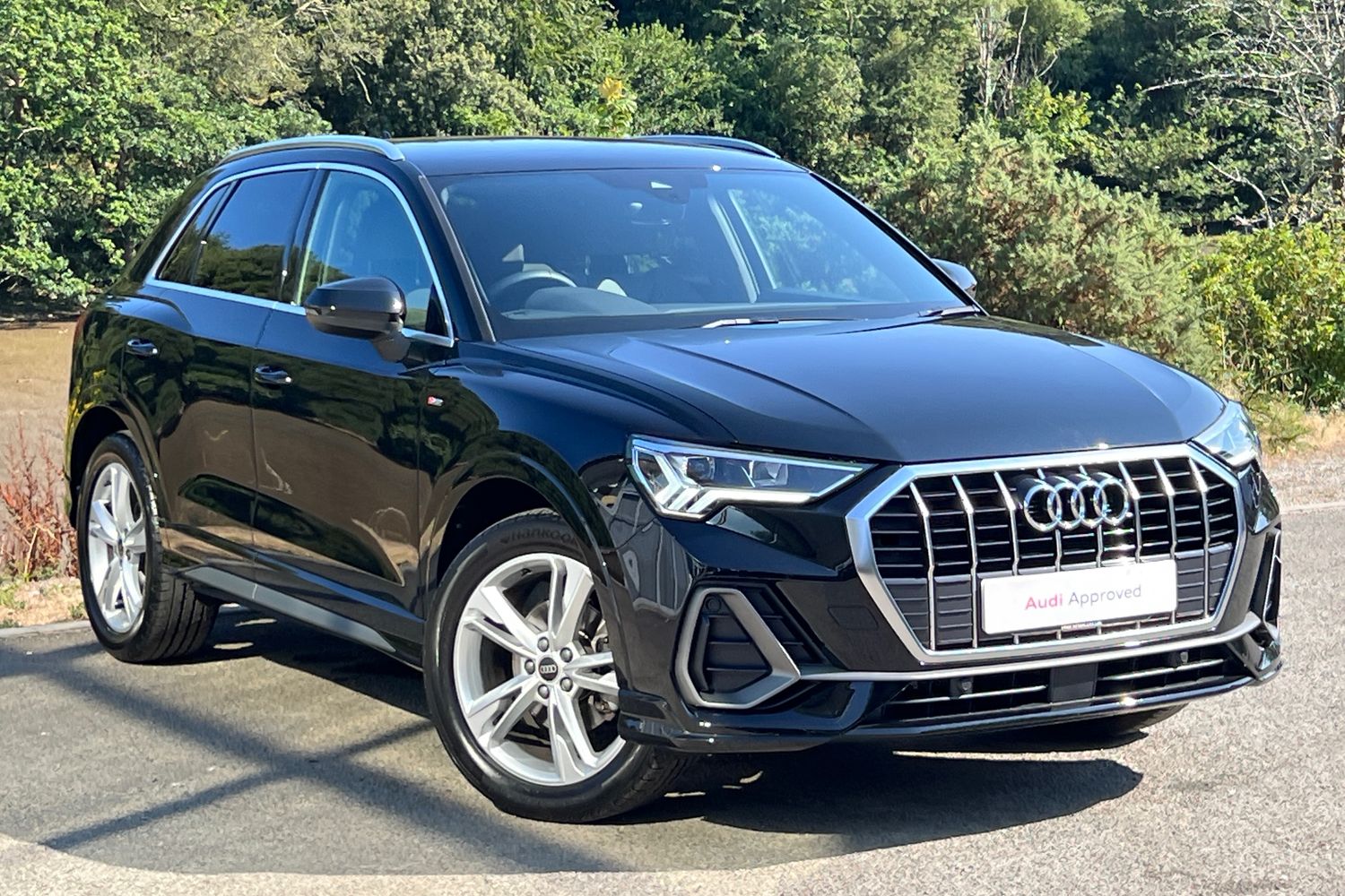 Main listing image - Audi Q3