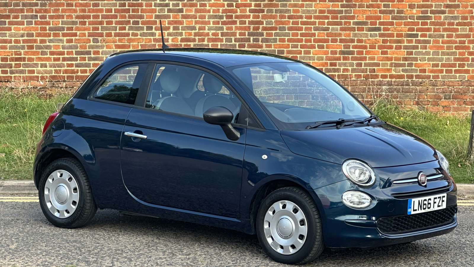 Main listing image - Fiat 500