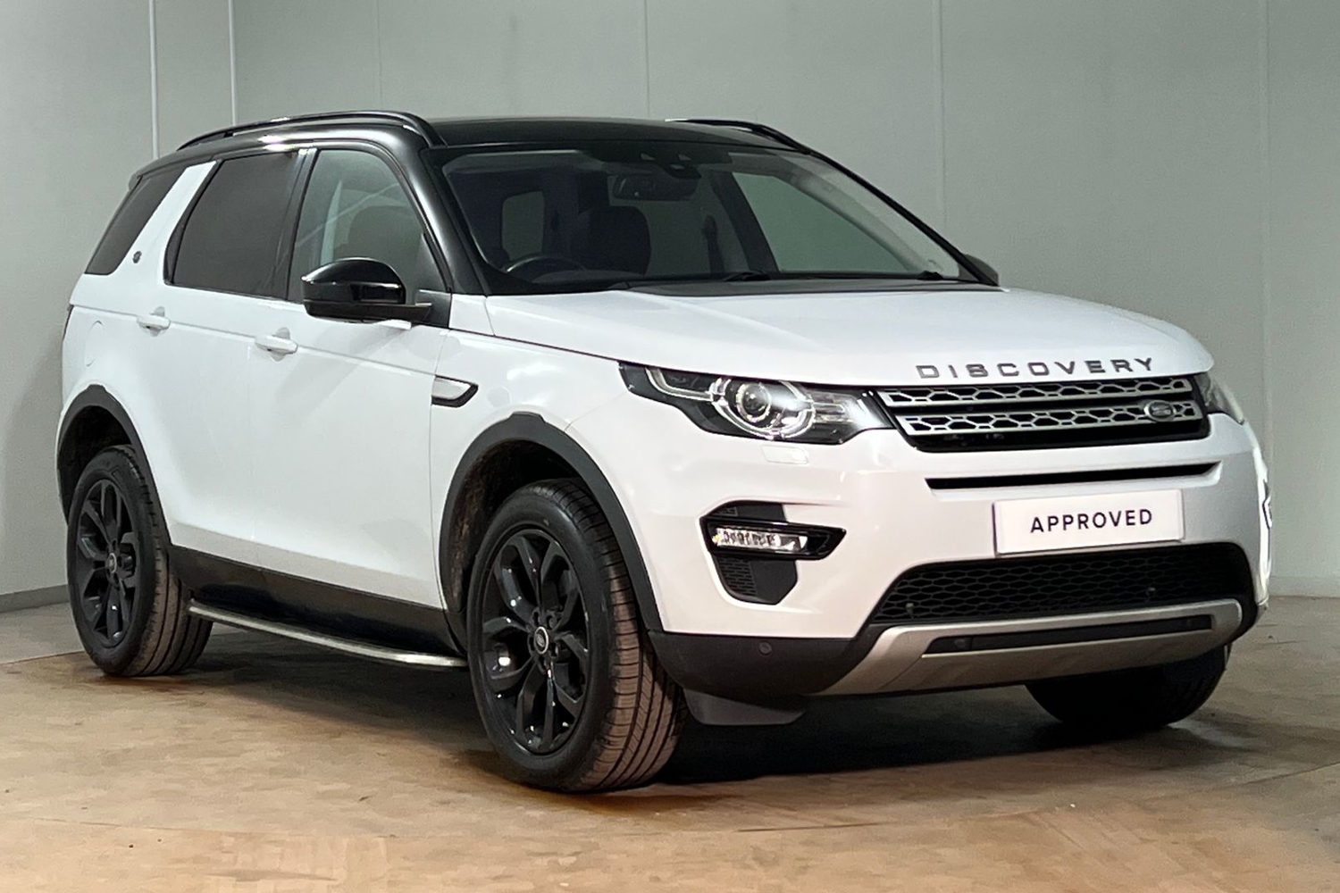 Main listing image - Land Rover Discovery Sport