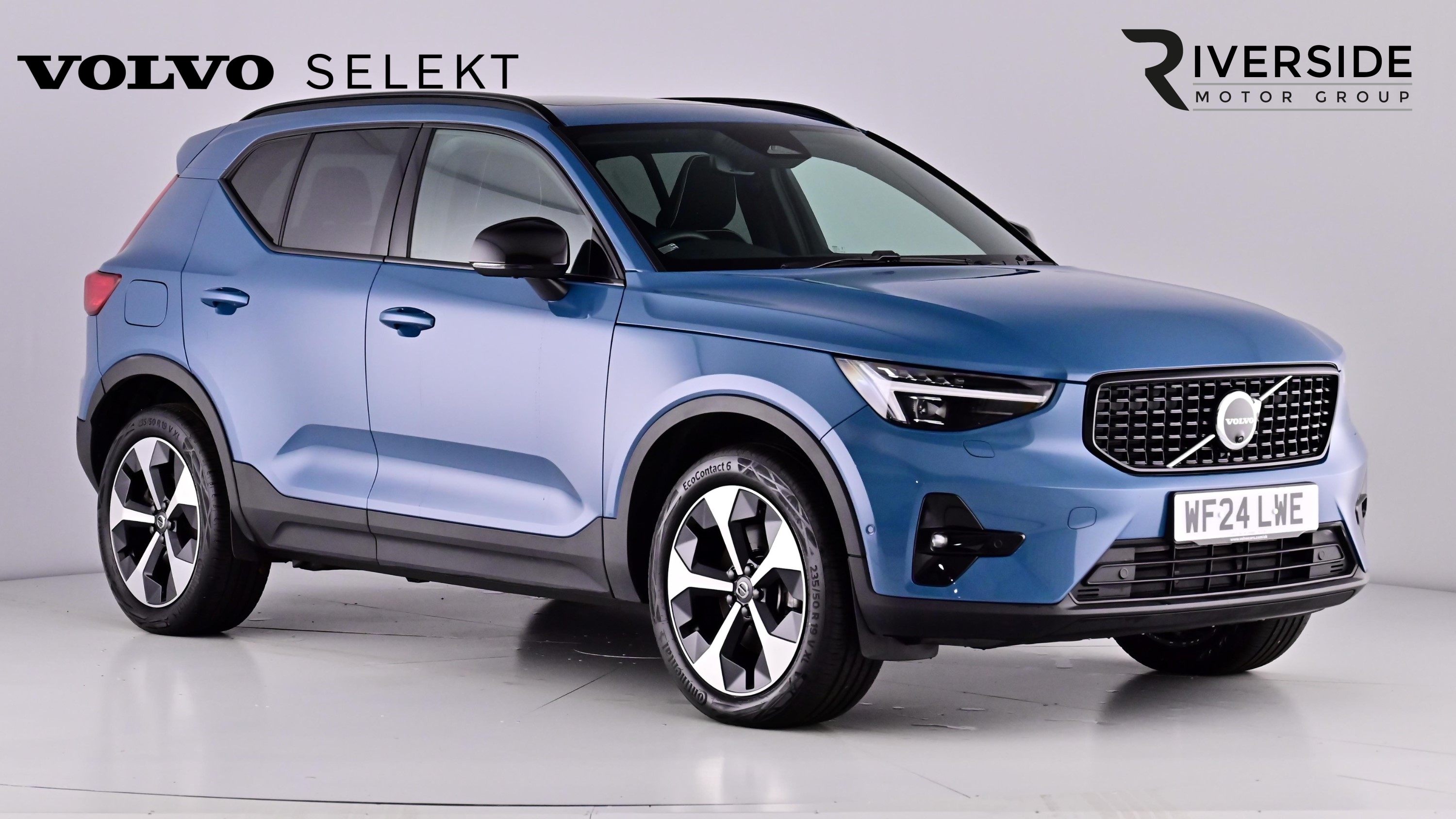 Main listing image - Volvo XC40