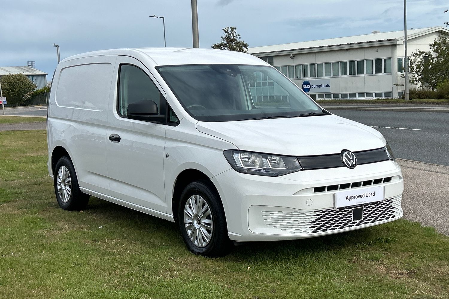 Main listing image - Volkswagen Caddy