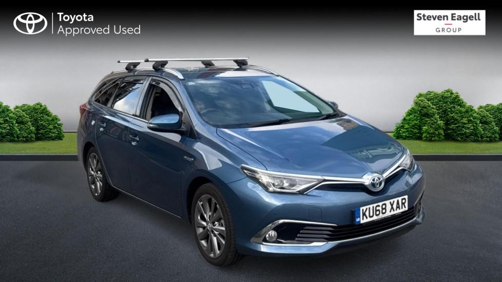 Main listing image - Toyota Auris