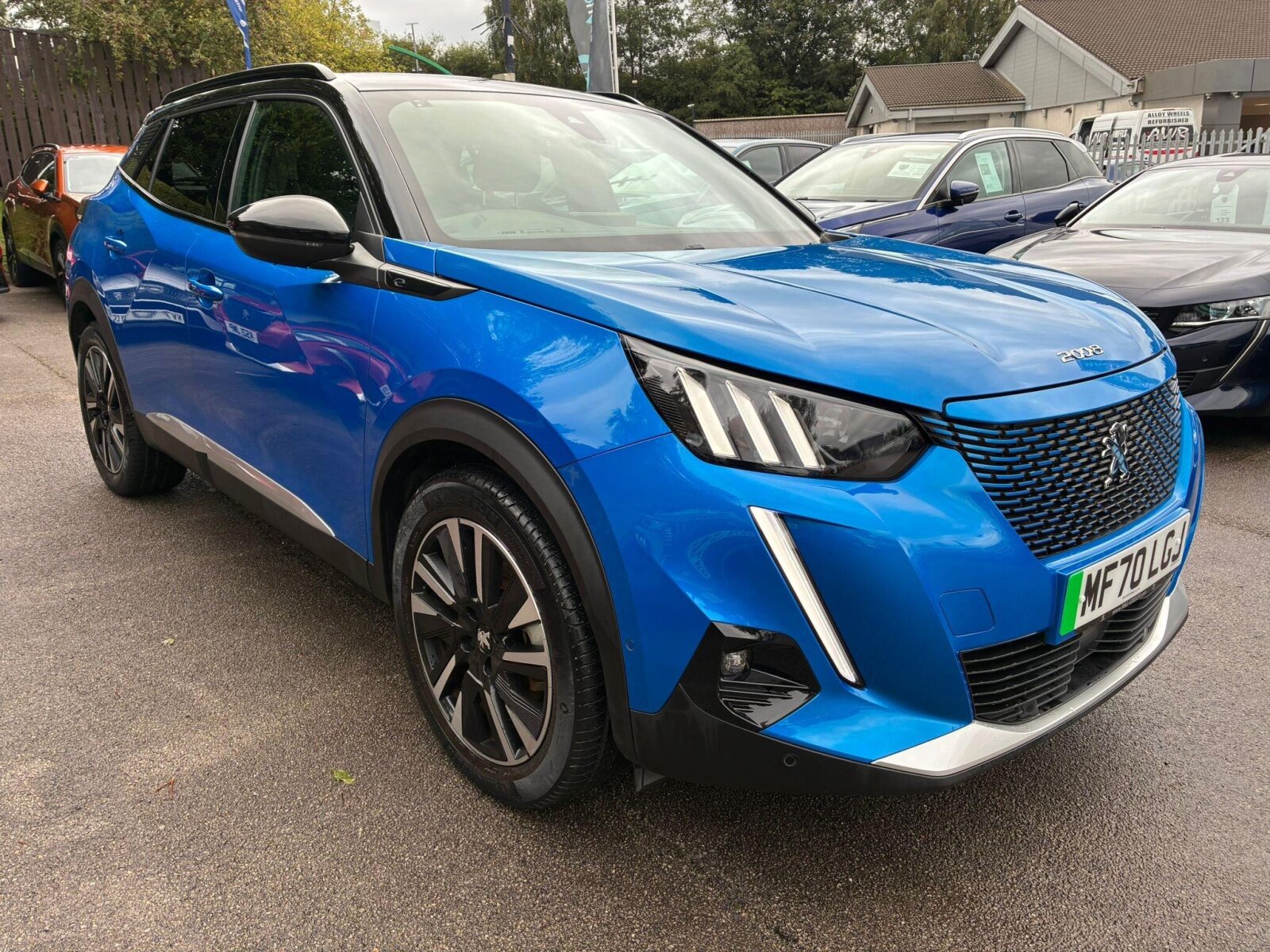 Main listing image - Peugeot e-2008