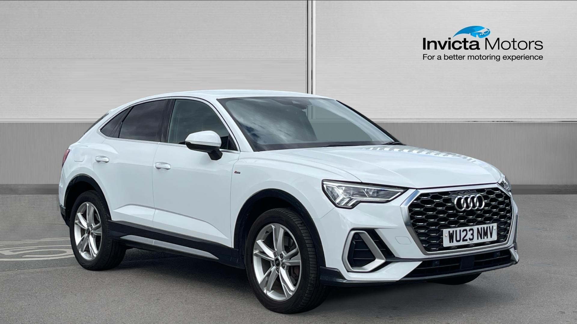 Main listing image - Audi Q3