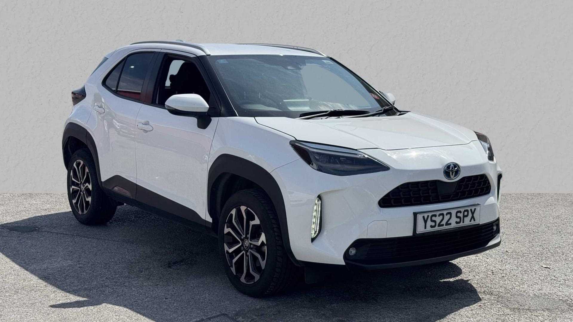 Main listing image - Toyota Yaris Cross