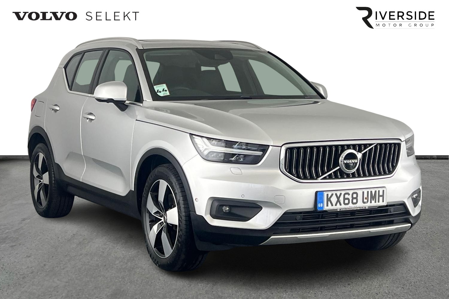Main listing image - Volvo XC40