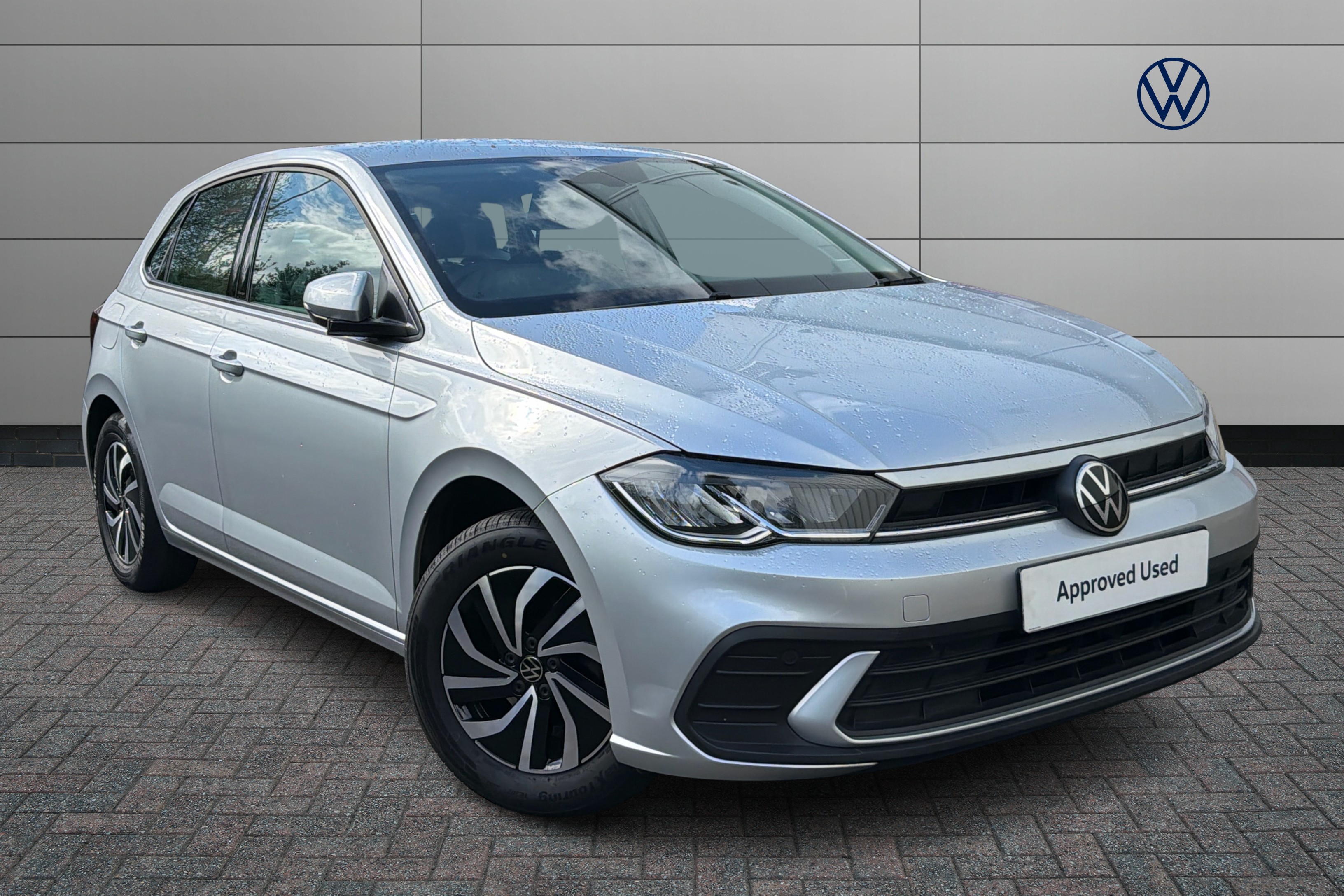 Main listing image - Volkswagen Polo