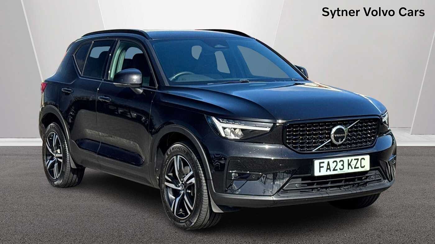 Main listing image - Volvo XC40